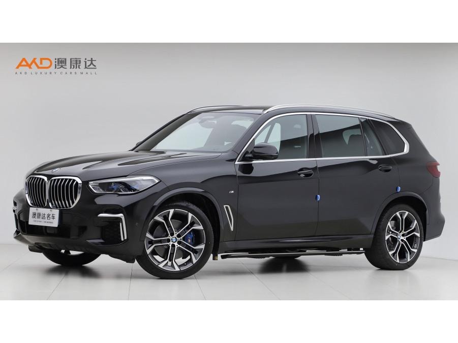 BMW X5 2022 — фото автомобиля