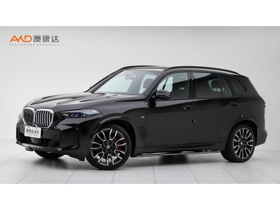 BMW X5 2023 — фото автомобиля 1