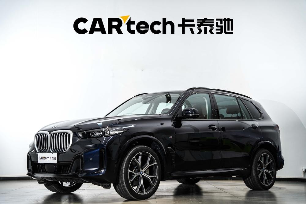 BMW X5 2026 — фото автомобиля