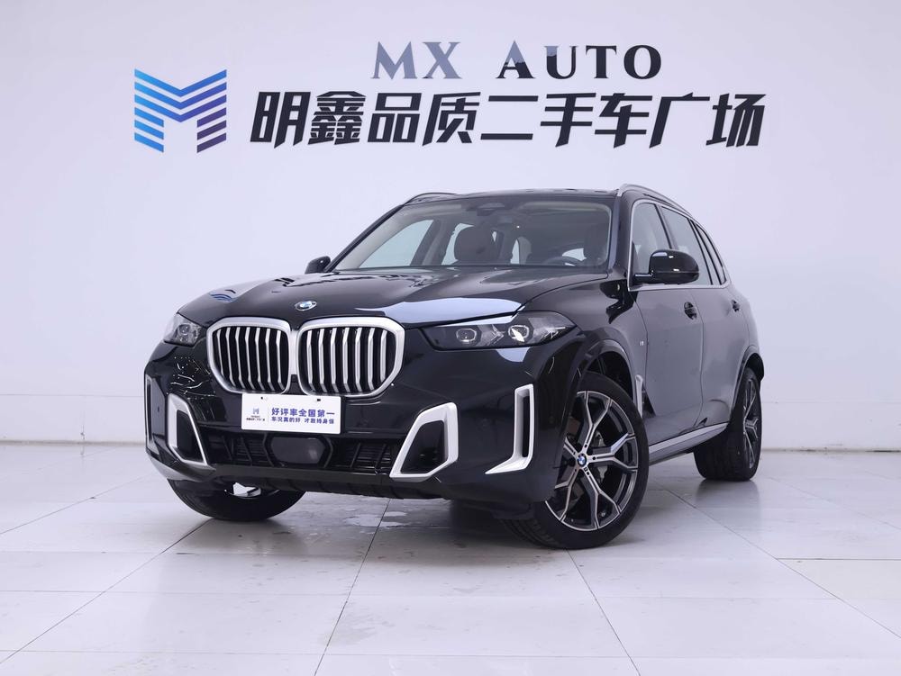 BMW X5 2023 — фото автомобиля