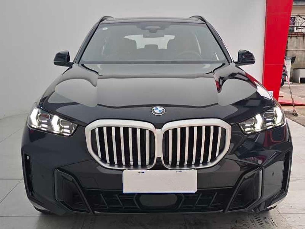 BMW X5 2026 — фото автомобиля
