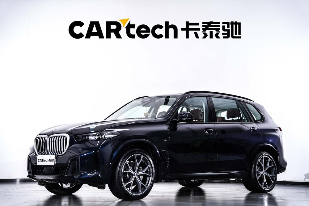 BMW X5 2023 — фото автомобиля