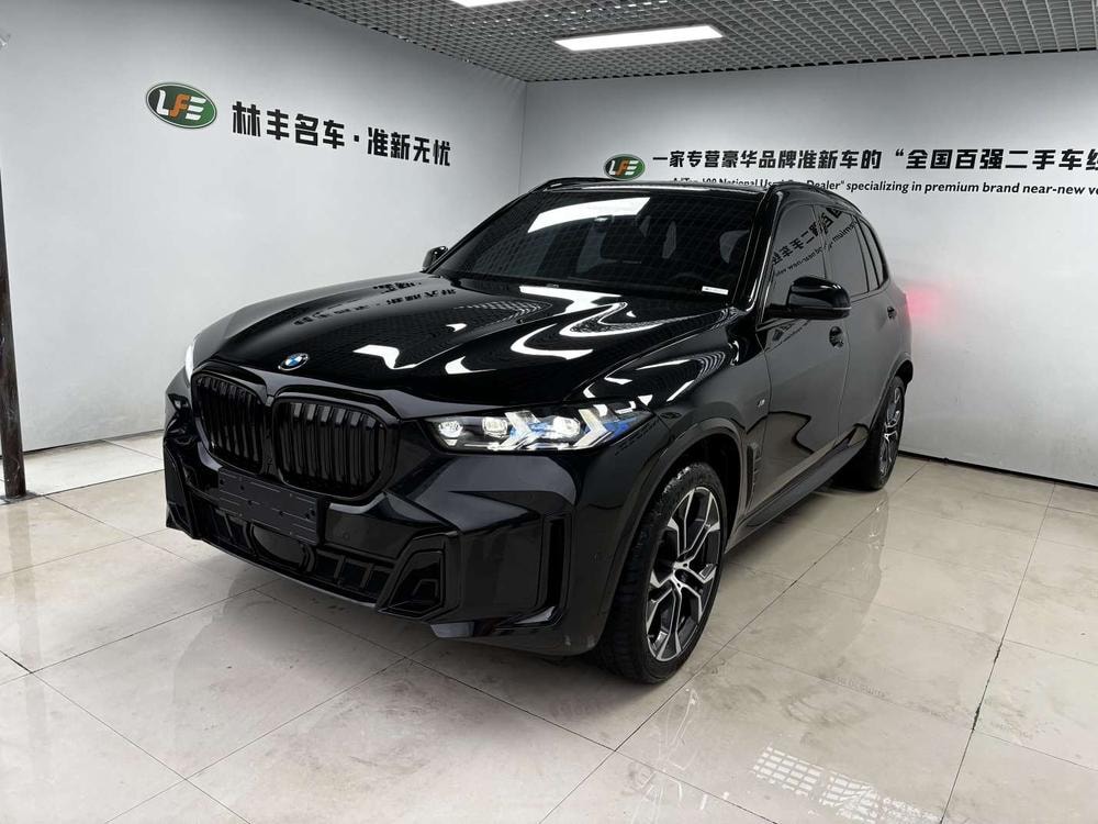 BMW X5 2026 — фото автомобиля