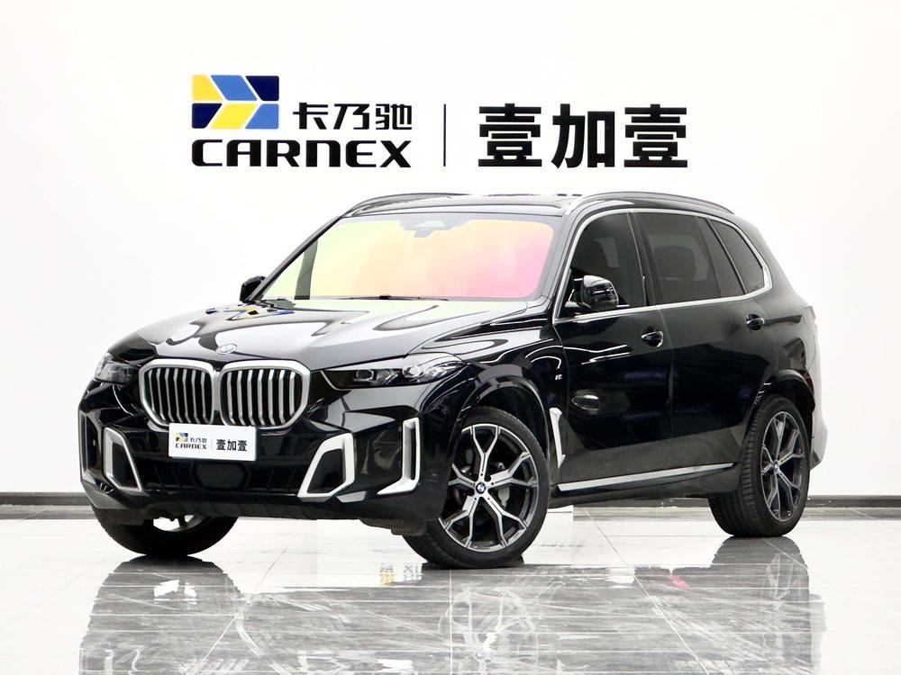 BMW X5 2023 — фото автомобиля