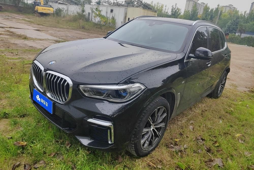 BMW X5 2022 — фото автомобиля 1