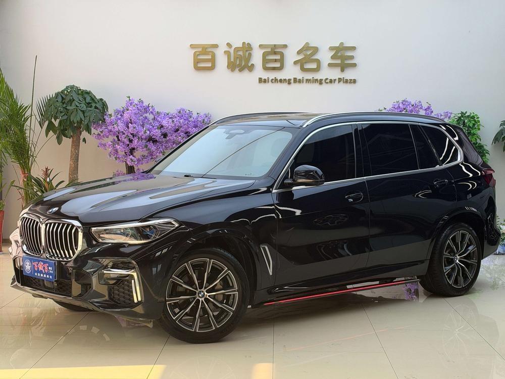 BMW X5 2022 — фото автомобиля
