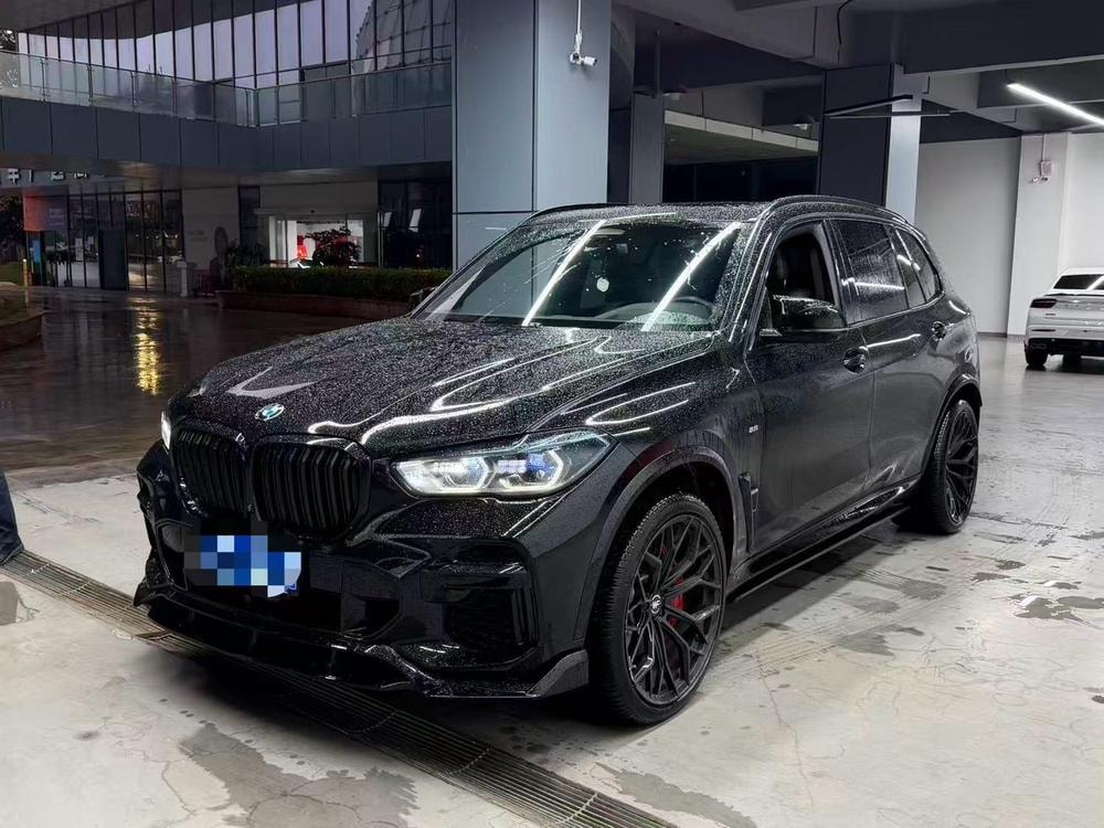 BMW X5 2022 — фото автомобиля 1