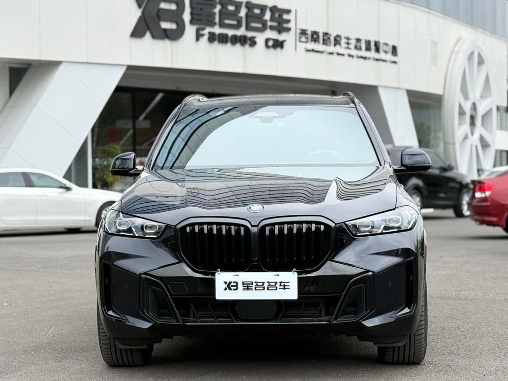 BMW X5 2026 — фото автомобиля