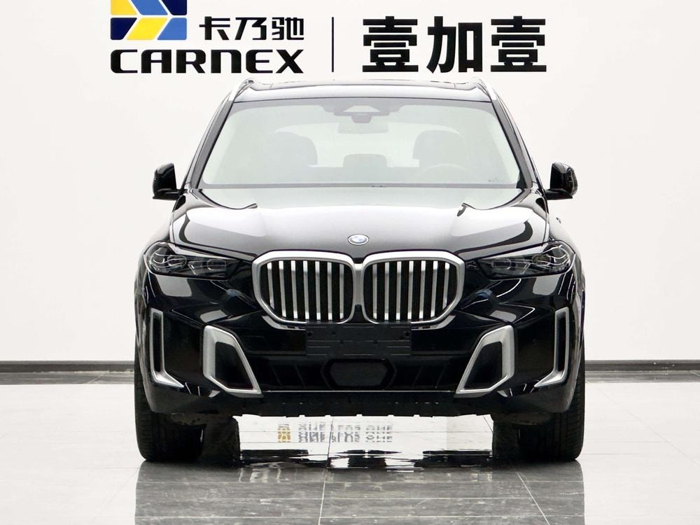 BMW X5 2023 — фото автомобиля