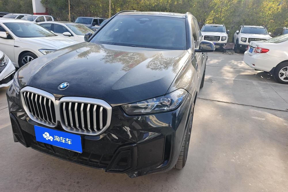 BMW X5 2025 — фото автомобиля 1