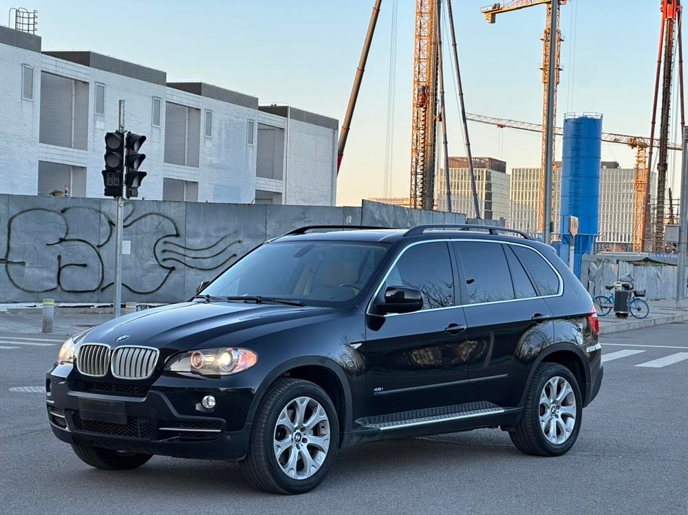 BMW X5 (Import) 2008 — фото автомобиля 1