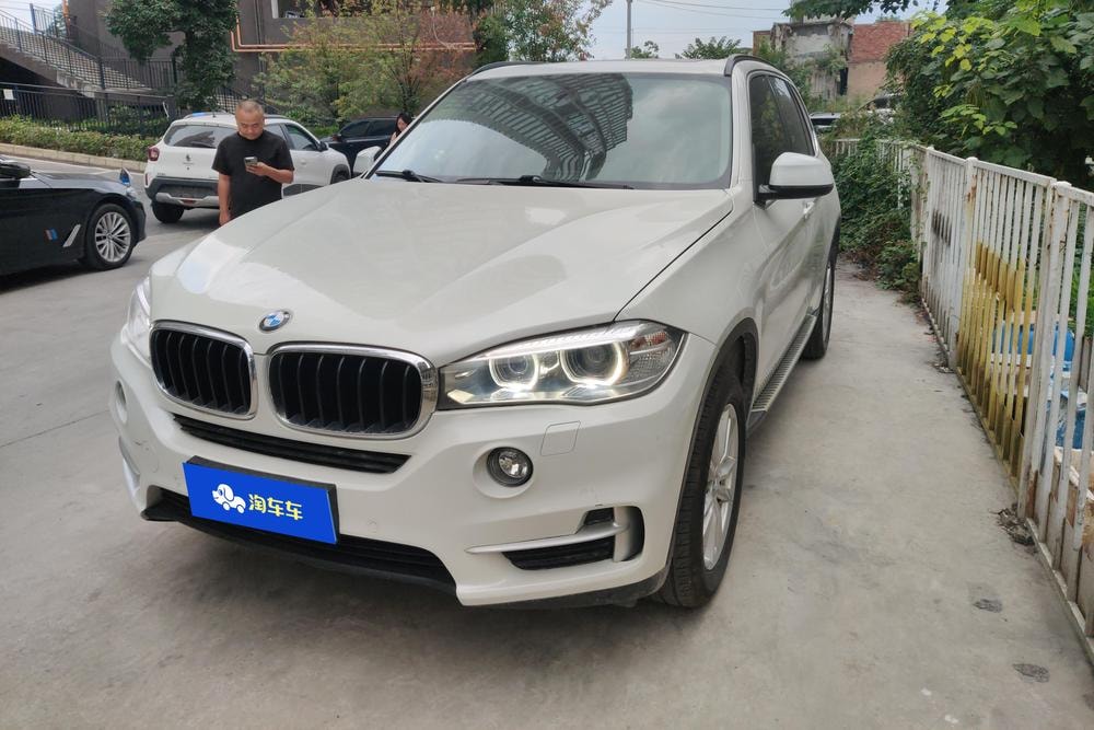 BMW X5 (Import) 2015 — фото автомобиля 1