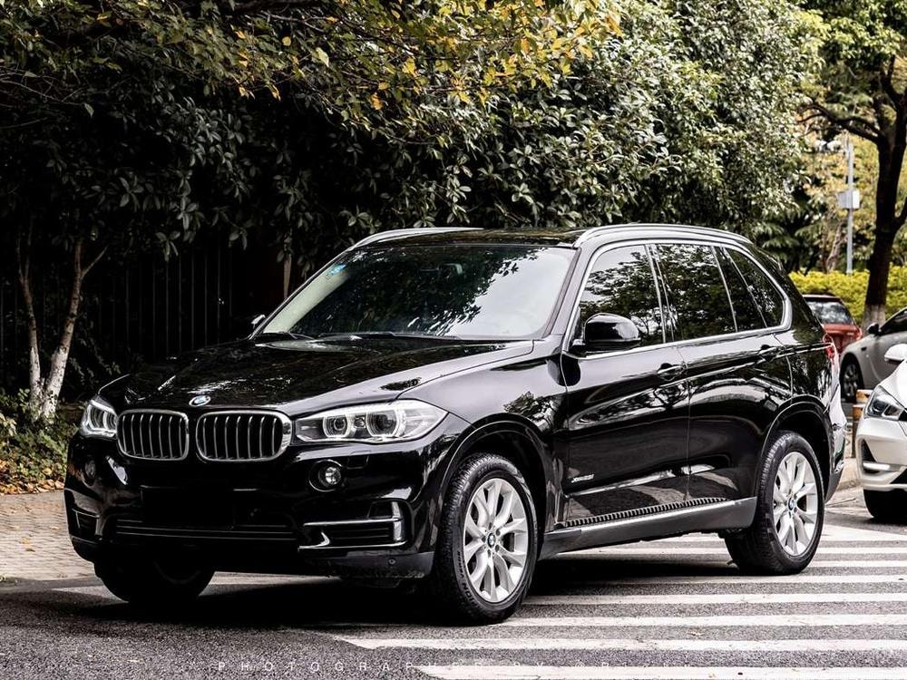 BMW X5 (Import) 2018 — фото автомобиля 1