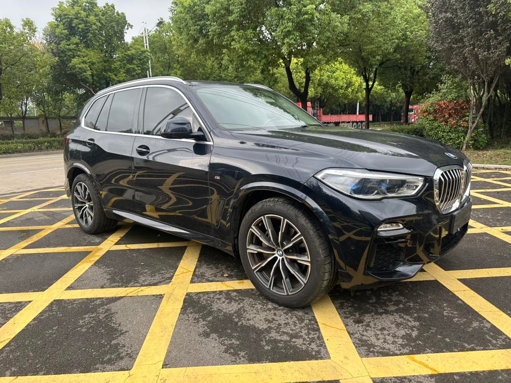 BMW X5 (Import) 2021 — фото автомобиля