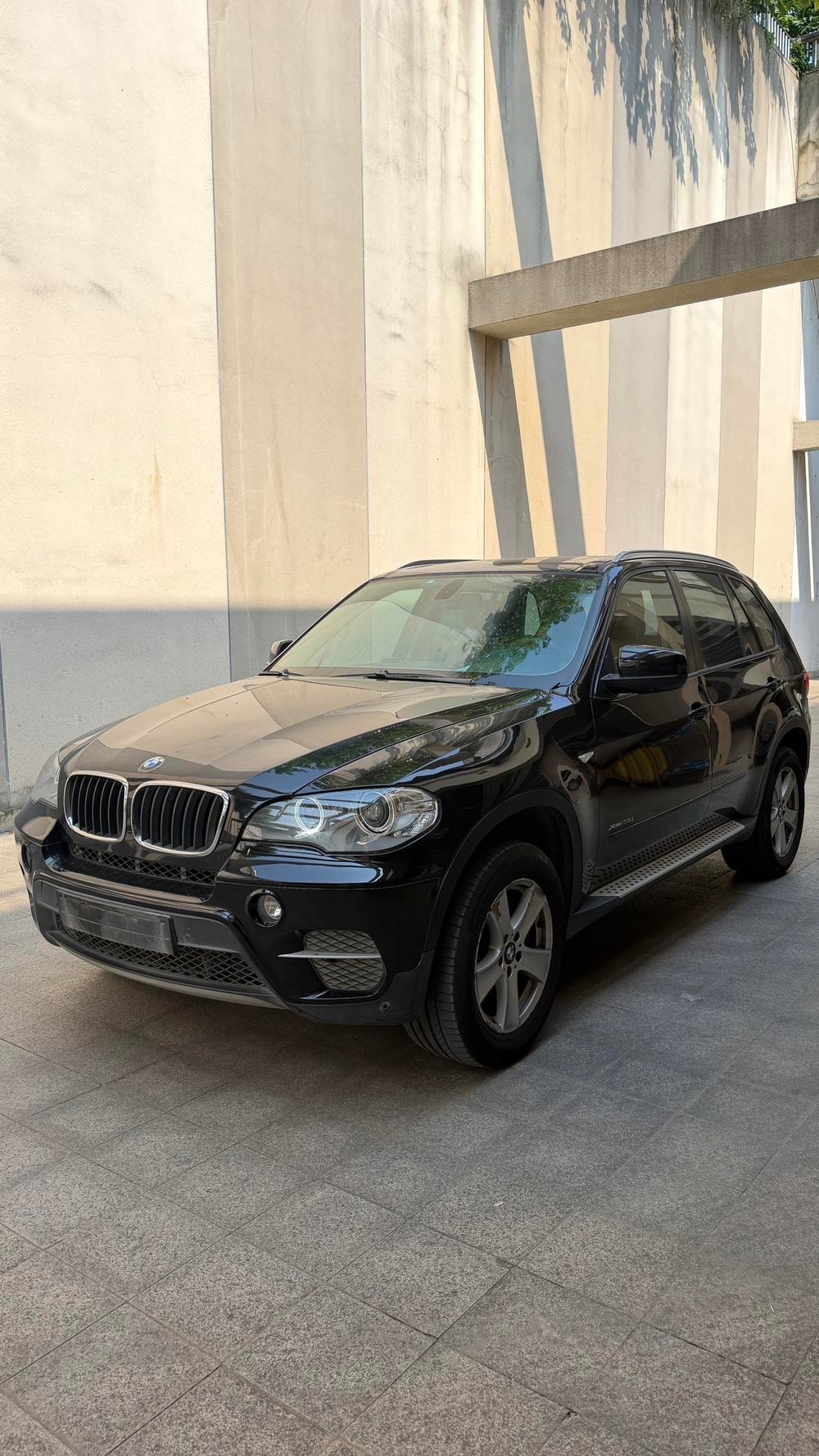 BMW X5 (Import) 2012 — фото автомобиля