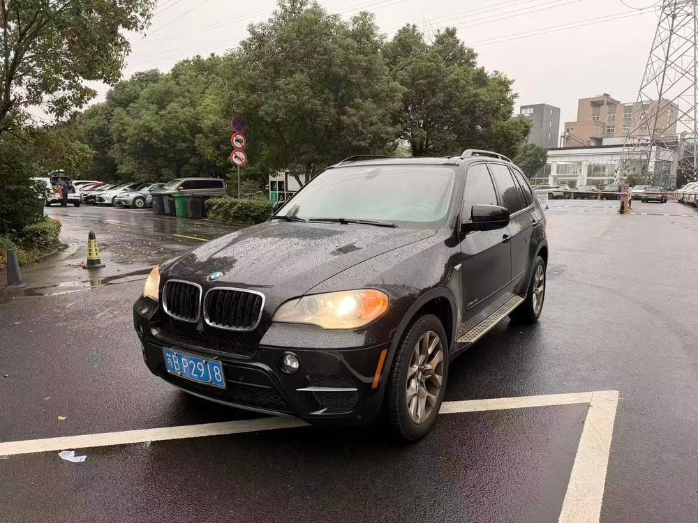 BMW X5 (Import) 2013 — фото автомобиля 1