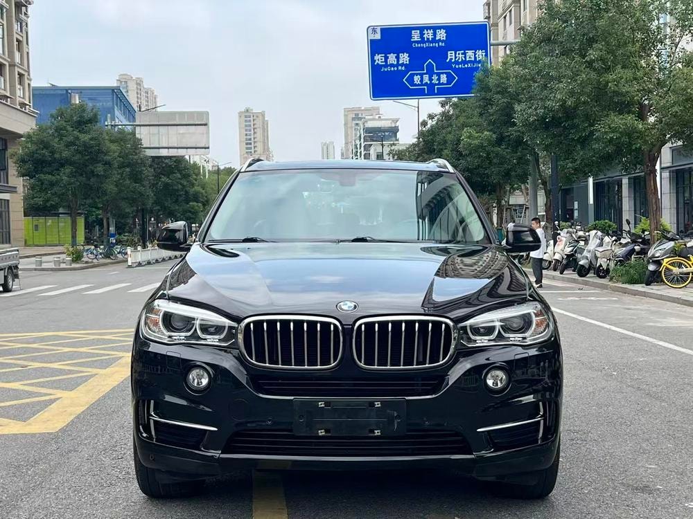 BMW X5 (Import) 2017 — фото автомобиля