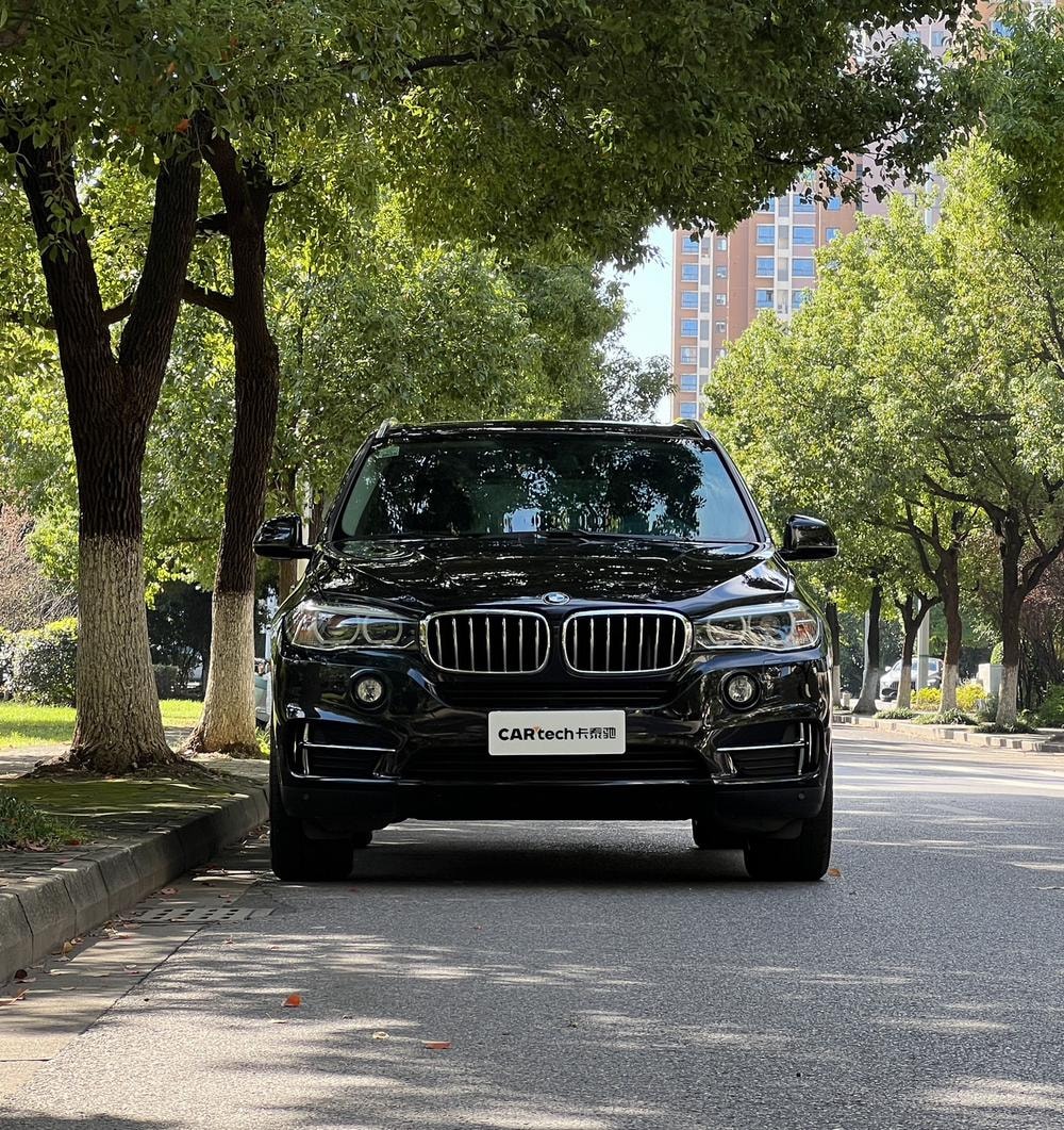 BMW X5 (Import) 2018 — фото автомобиля