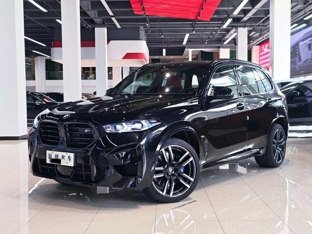 BMW X5 M 2023 — фото автомобиля