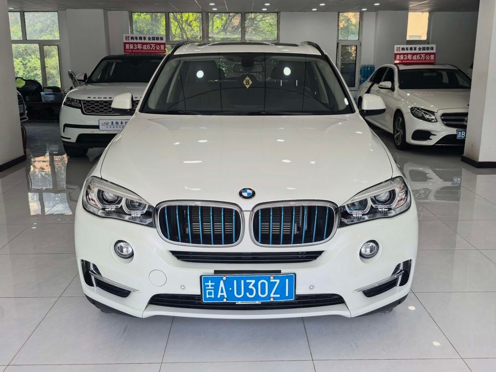 BMW X5 PHEV 2017 — фото автомобиля
