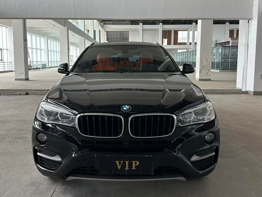 BMW X6 2017 — фото автомобиля