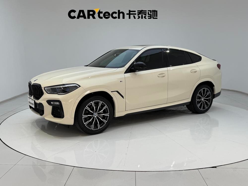 BMW X6 2020 — фото автомобиля