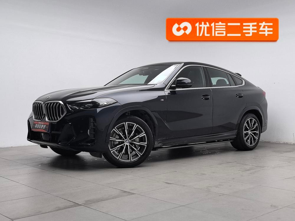 BMW X6 2023 — фото автомобиля