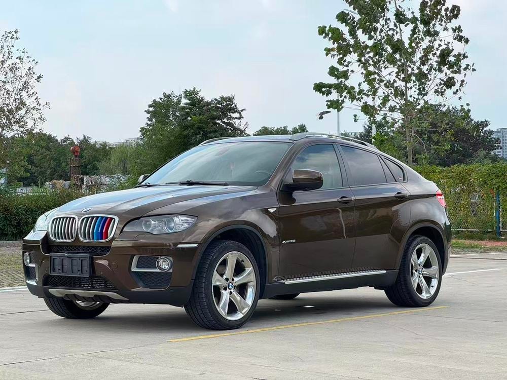 BMW X6 2012 — фото автомобиля