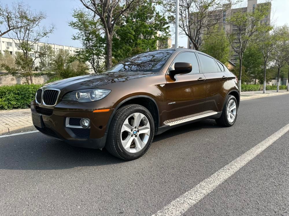 BMW X6 2014 — фото автомобиля