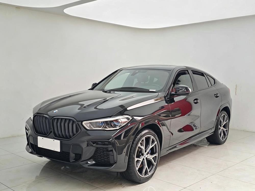 BMW X6 2022 — фото автомобиля