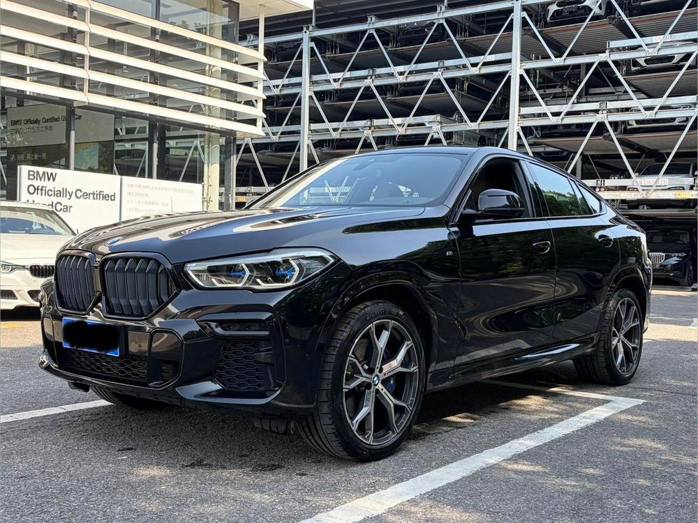 BMW X6 2022 — фото автомобиля 1