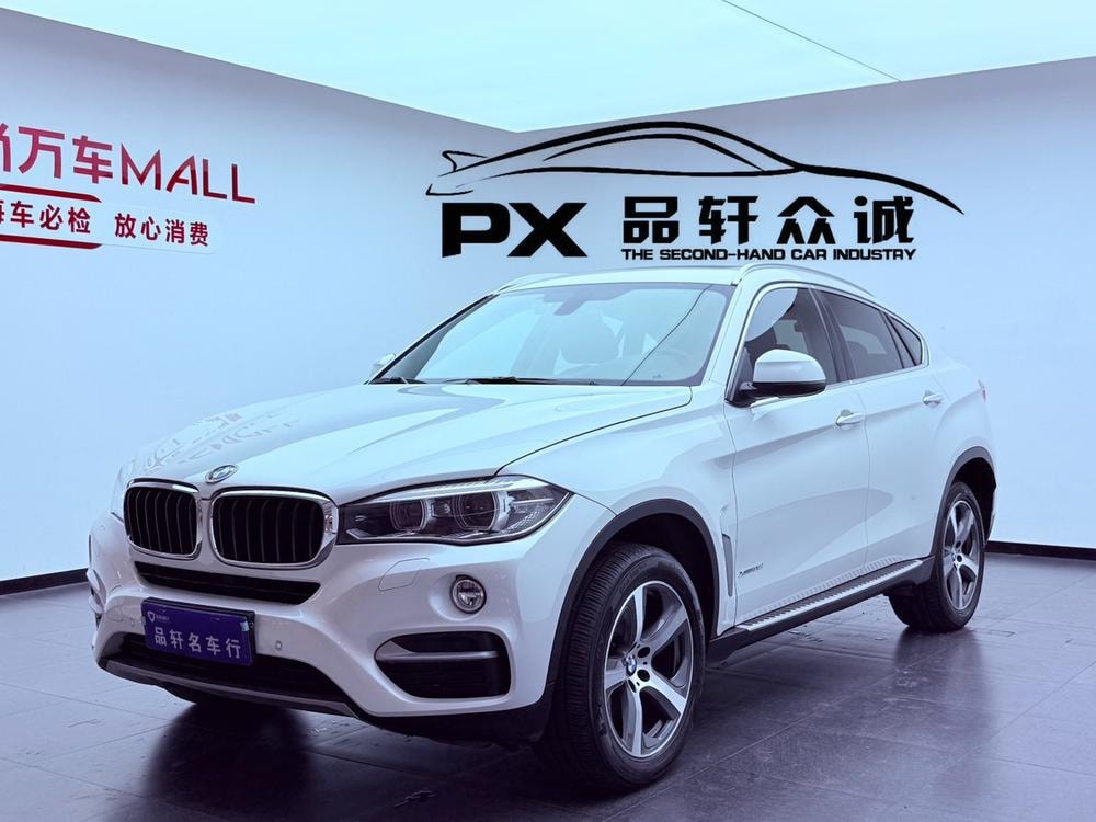BMW X6 2015 — фото автомобиля 1