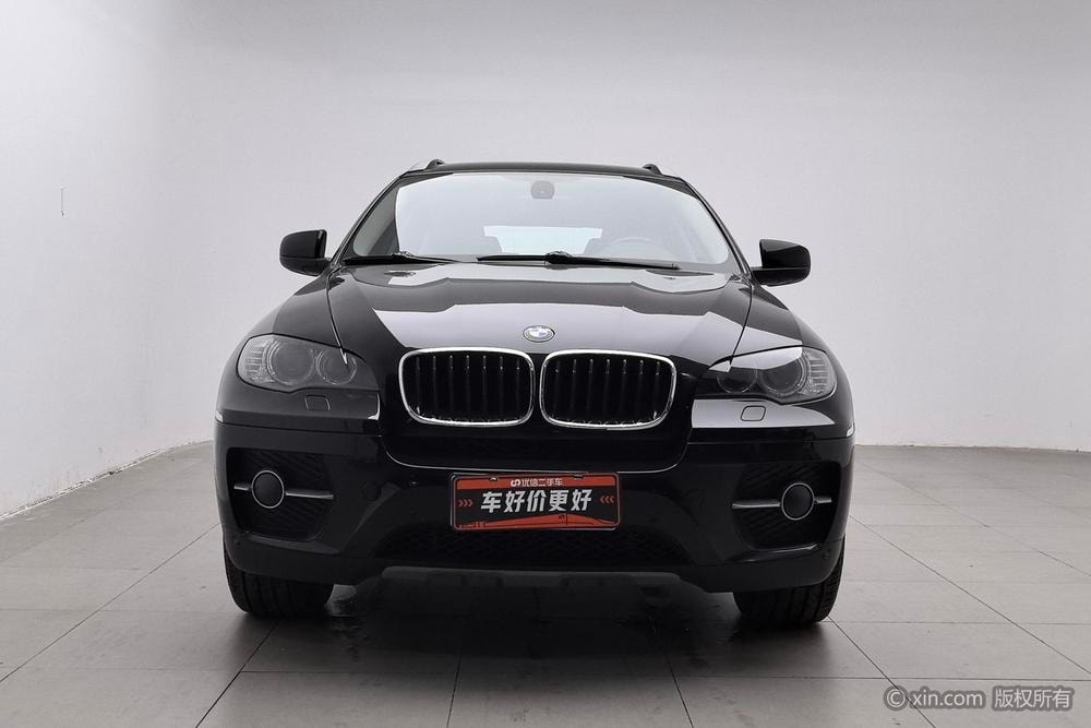 BMW X6 2011 — фото автомобиля