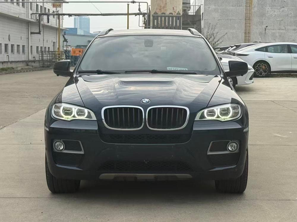 BMW X6 2014 — фото автомобиля