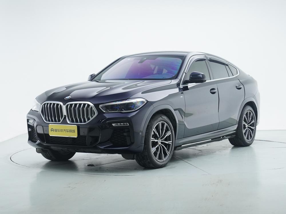BMW X6 2021 — фото автомобиля