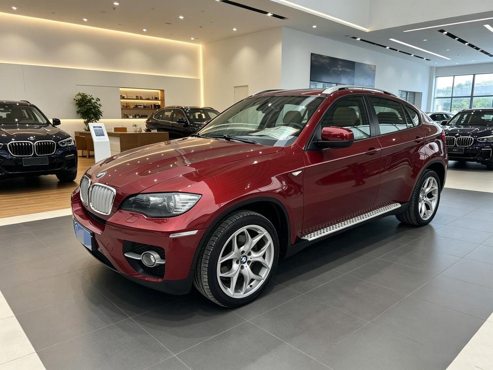 BMW X6 2012 — фото автомобиля