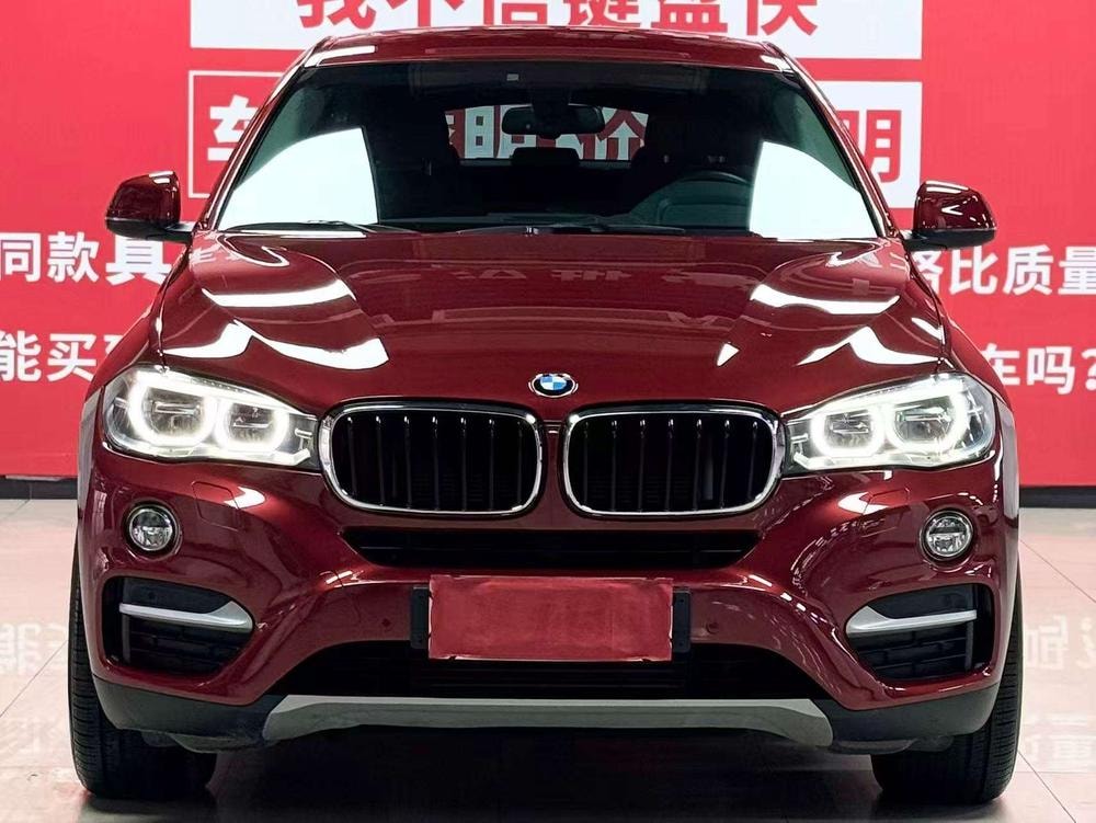 BMW X6 2016 — фото автомобиля
