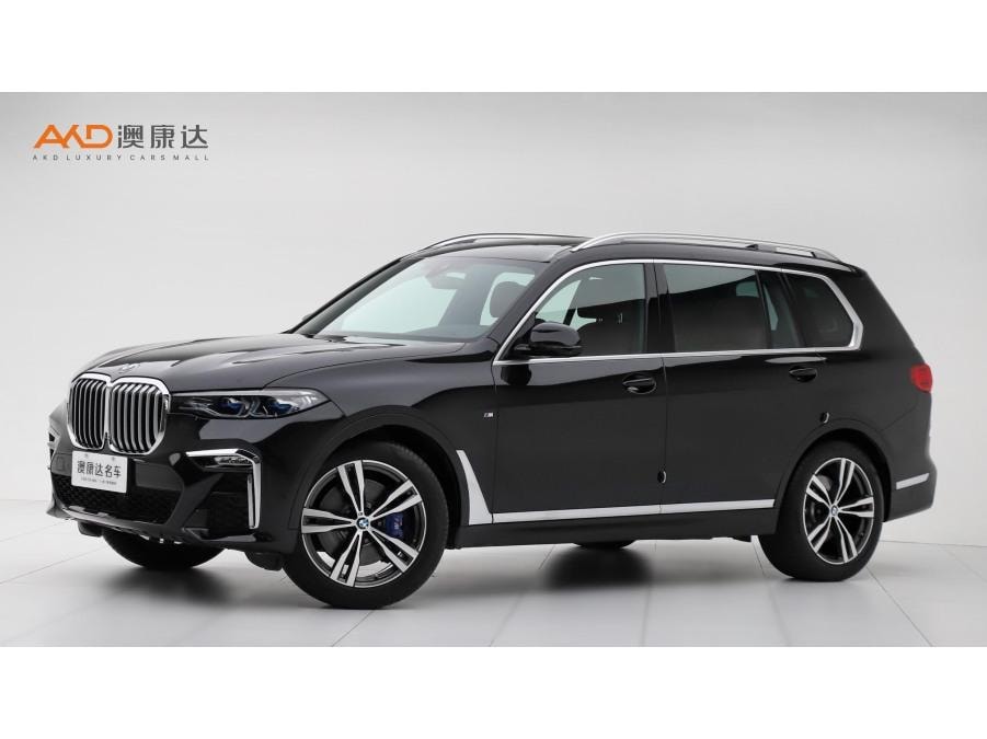 BMW X7 2019 — фото автомобиля
