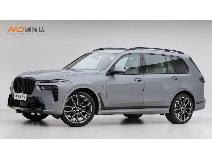 BMW X7 2023 — фото автомобиля
