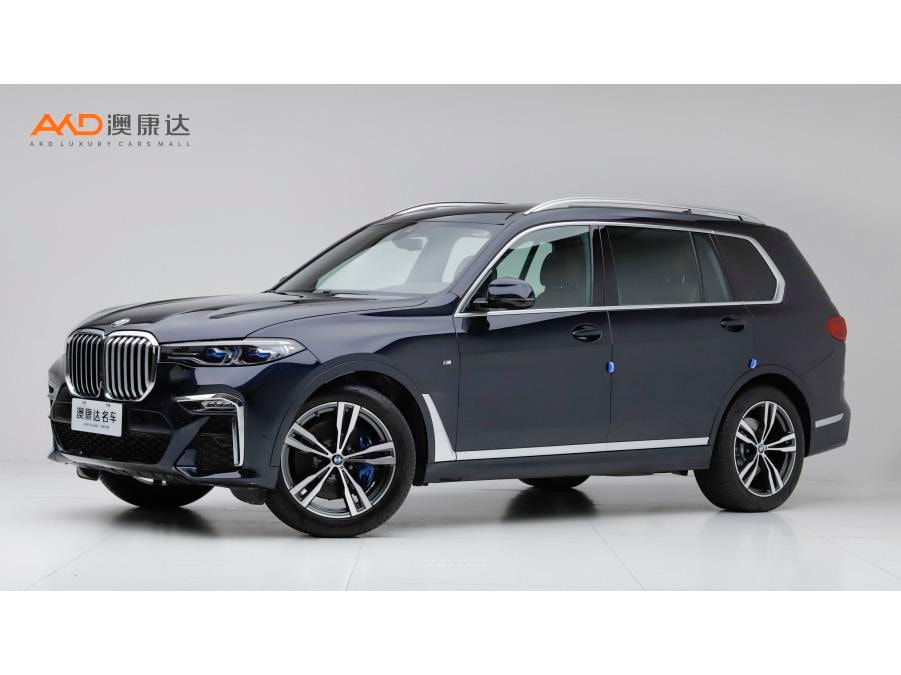 BMW X7 2019 — фото автомобиля