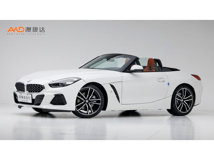 BMW Z4 2022 — фото автомобиля