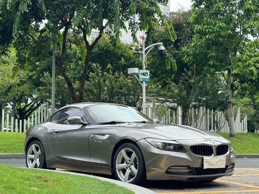 BMW Z4 2009 — фото автомобиля