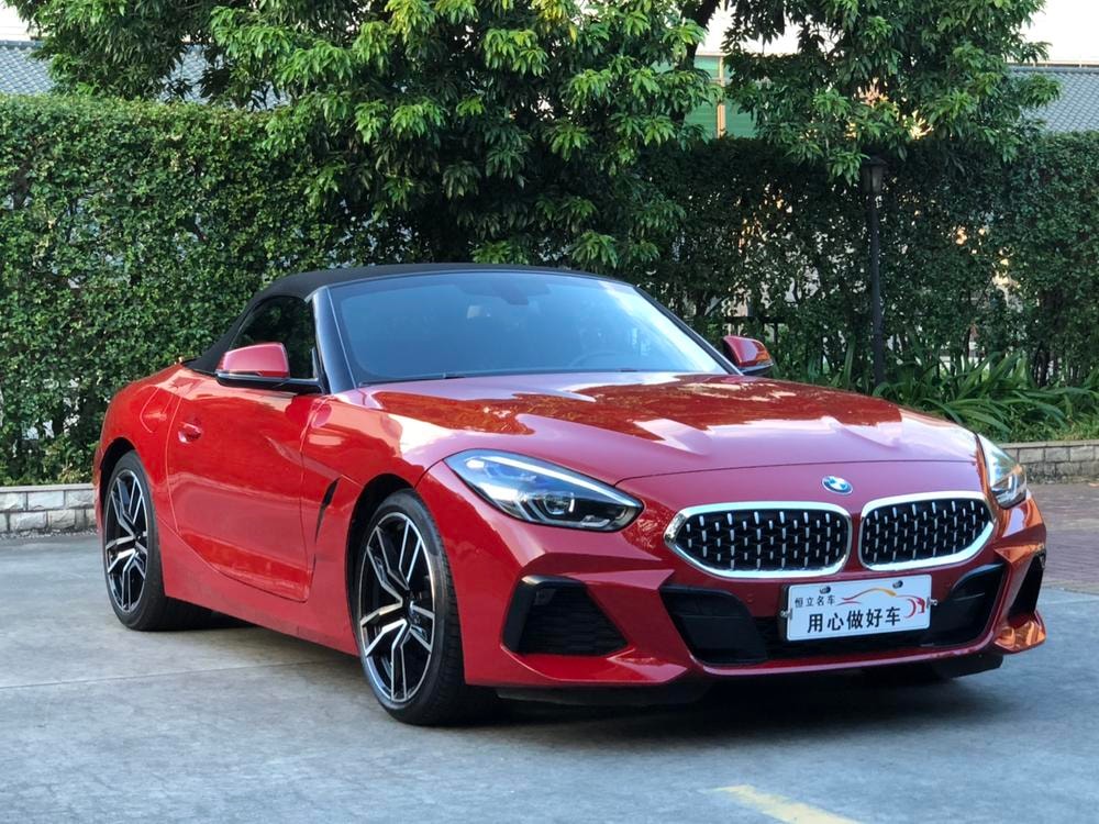 BMW Z4 2019 — фото автомобиля