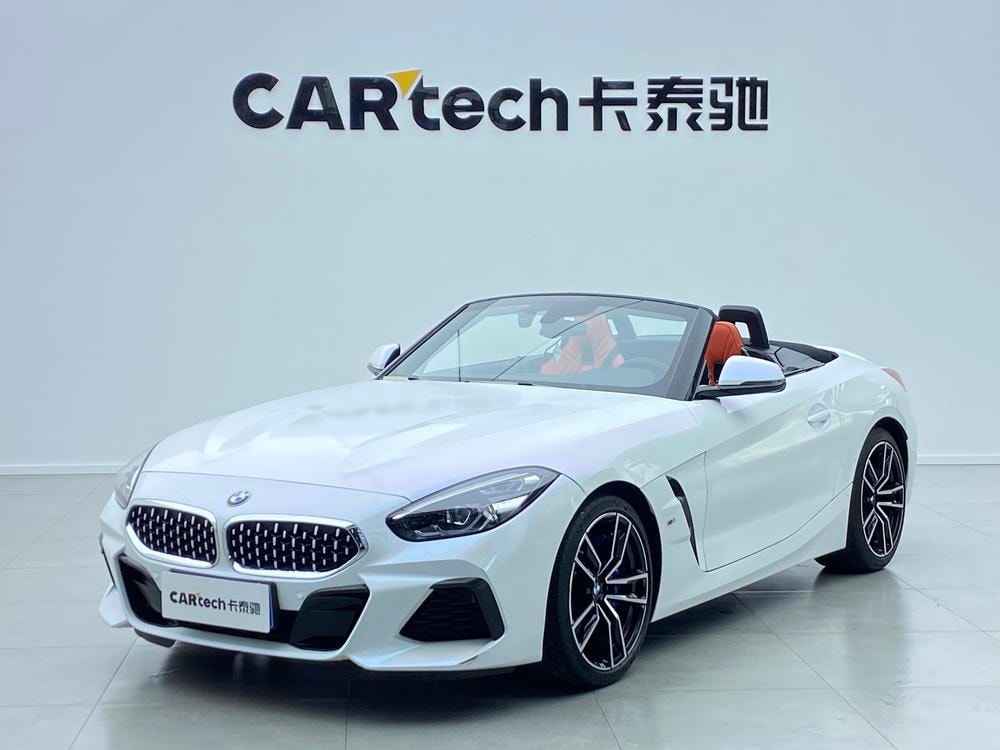 BMW Z4 2022 — фото автомобиля