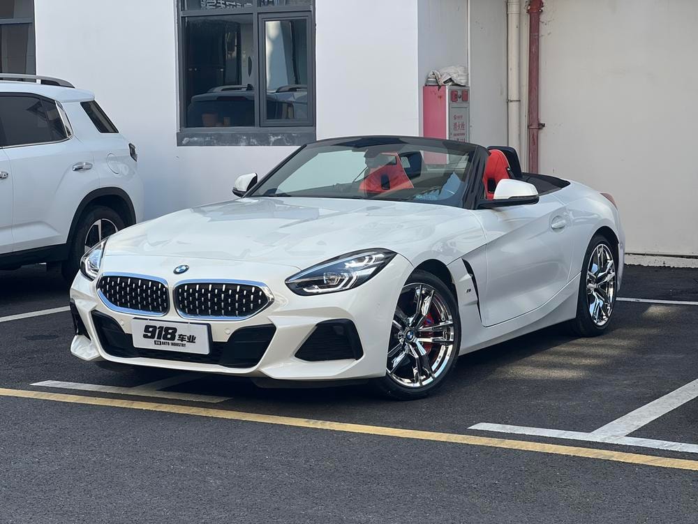 BMW Z4 2019 — фото автомобиля