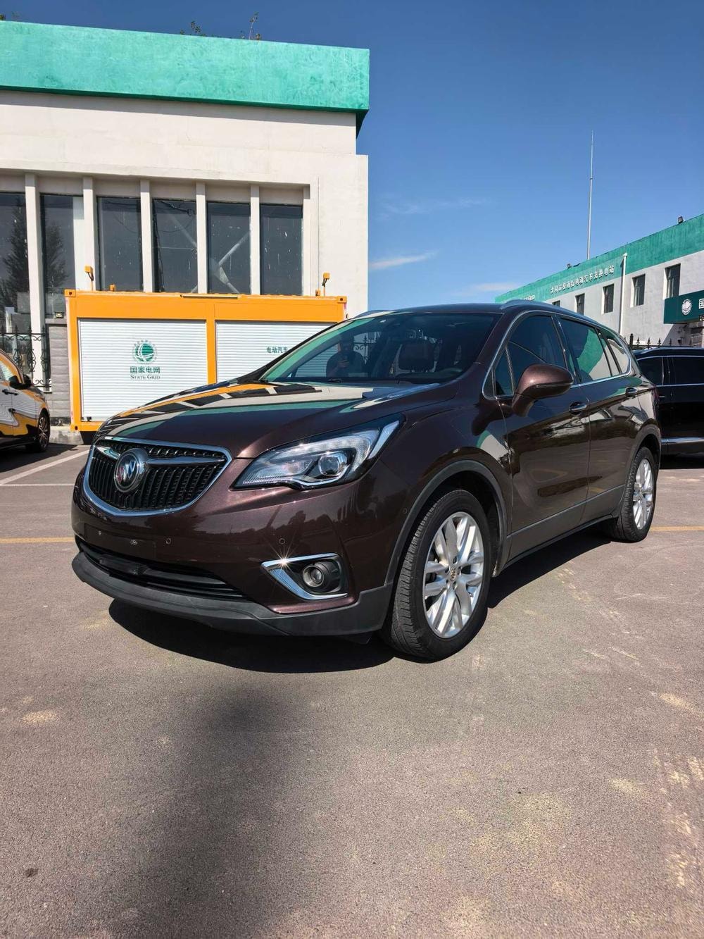Buick Envision 2019 — фото автомобиля 1