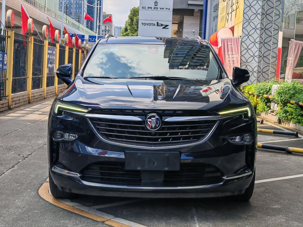 Buick Envision Plus 2022 — фото автомобиля 1