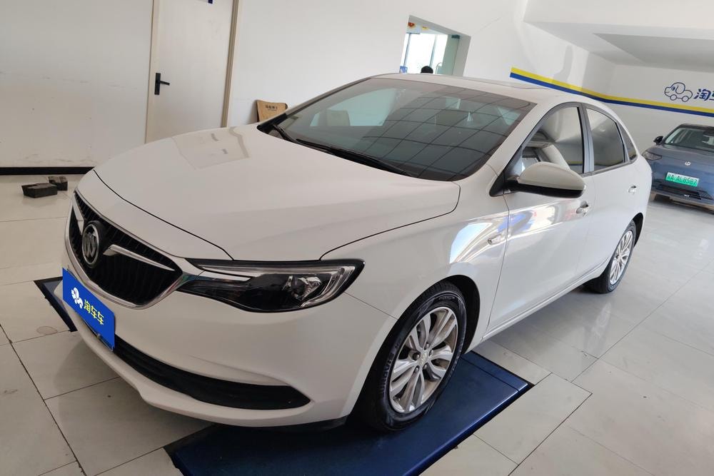Buick Excelle 2021 — фото автомобиля 1