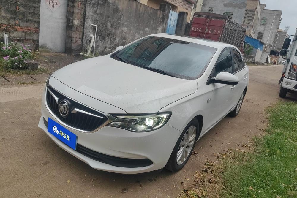 Buick Excelle 2021 — фото автомобиля 1