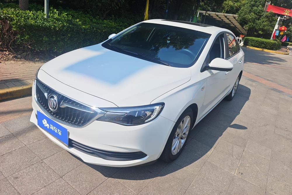 Buick Excelle 2021 — фото автомобиля 1
